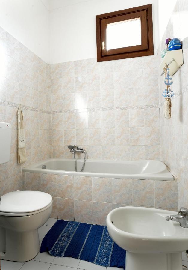 Casa Con Grande Terrazza, Ac, Wifi, Posto Auto E Vicino Al Mare Villa Imperia Exterior photo